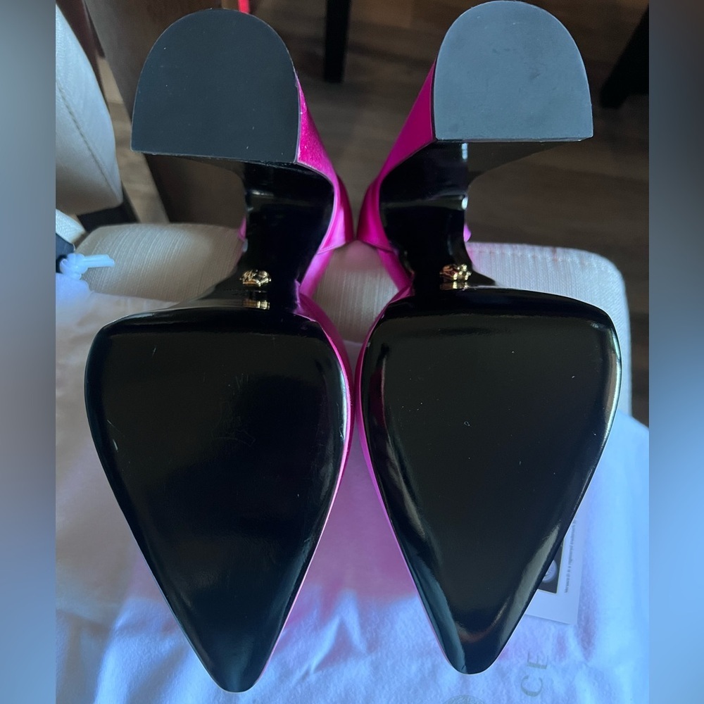 VERSACE Decollete Pink Lemonade Satin Platform Crystal Pointy Heels EU 40 - Picture 12 of 16